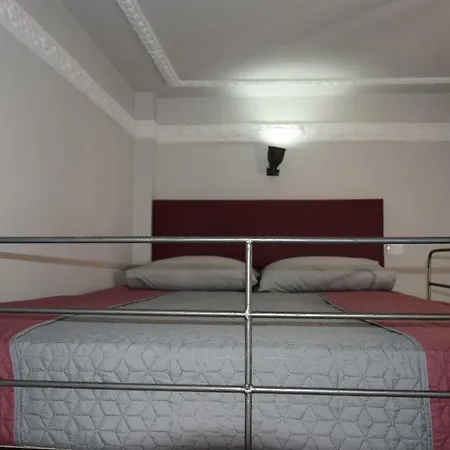 Apartment Megaron11 *