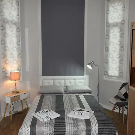 Apartamento Megaron11 *