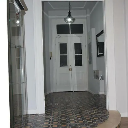 Megaron11